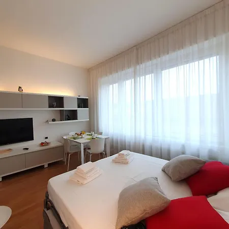 Brera Con Posto Auto Gratuito 公寓